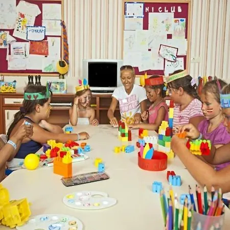 Titan Select Ultra ホテル Konaklı