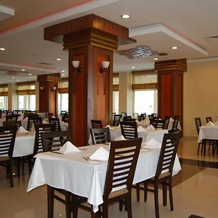 Titan Select Ultra Konaklı