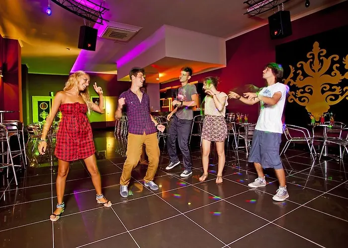 Titan Select Ultra 5* Konaklı