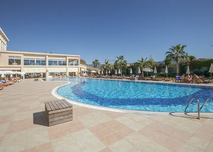 Titan Select Ultra Konaklı