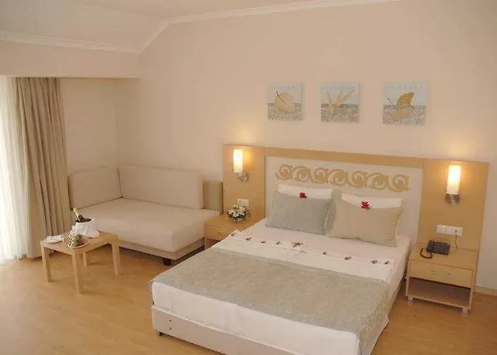 Titan Select Ultra Hotel Konaklı