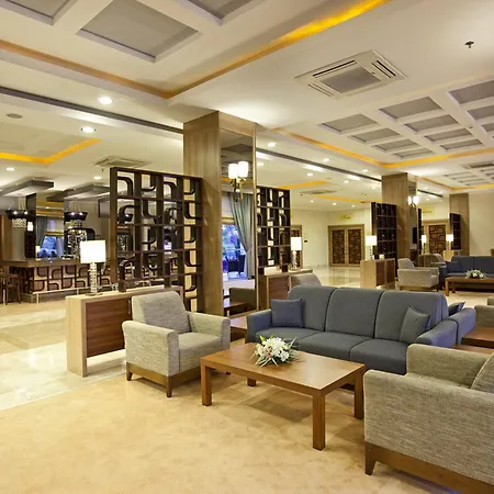 Titan Select Ultra Hotel Konaklı