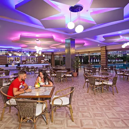 Hotel Titan Select Ultra