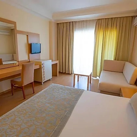 Hotel Titan Select Ultra Konaklı