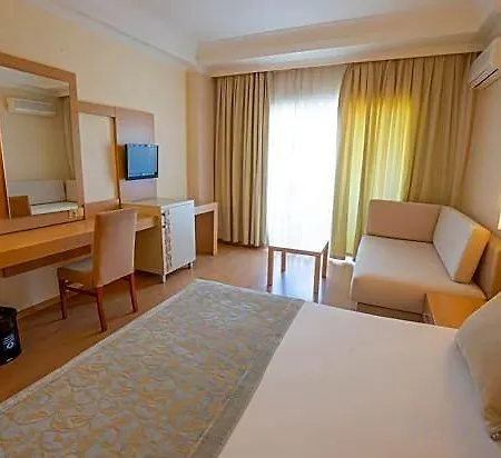 Hotel Titan Select Ultra