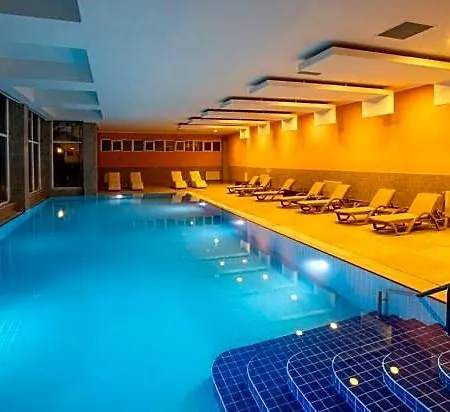 Titan Select Ultra Otel