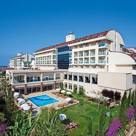 Titan Select Ultra 5* Konaklı