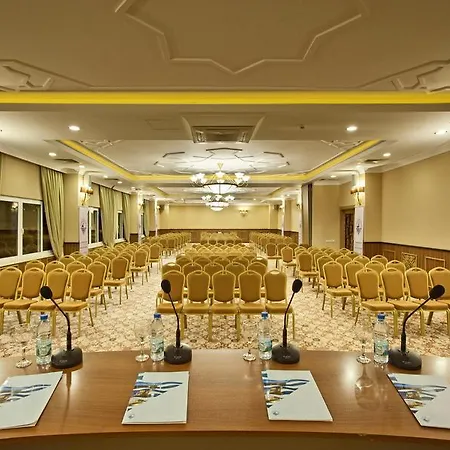 Titan Select Ultra Hotel