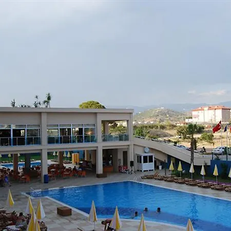 Otel Titan Select Ultra 5*