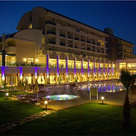 Otel Titan Select Ultra Konaklı