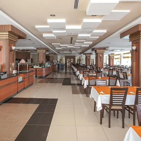 Hotel Titan Select Ultra Konaklı