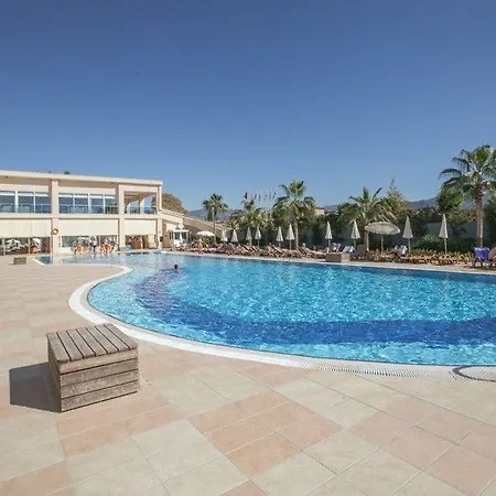 Titan Select Ultra Konaklı