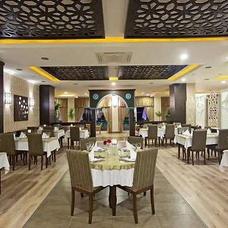 Hotel Titan Select Ultra