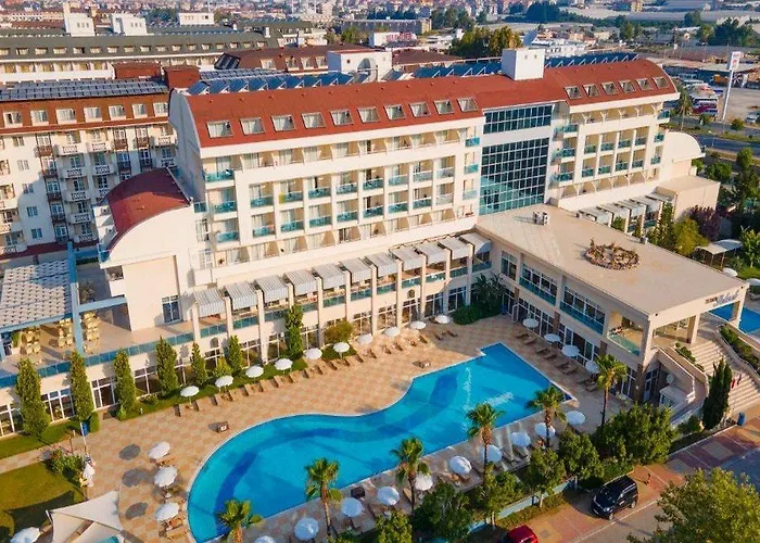 Titan Select Ultra 5*