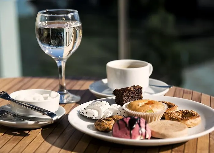 Titan Select Ultra Hotel