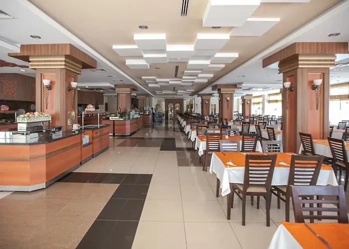 Hotel Titan Select Ultra Konaklı