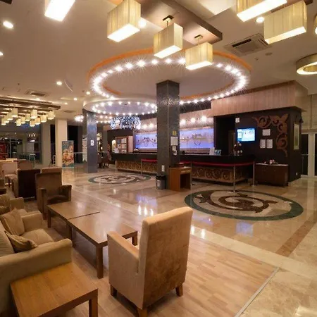 Titan Select Ultra Hotel Konaklı